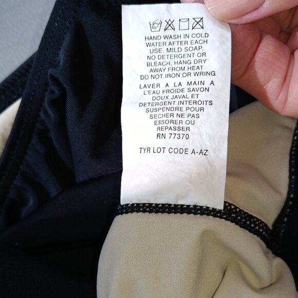 Brand NEW TYR size 34 S 6 Small Black One PIECE SWIMWEAR swimsuit - Picture 5 of 5